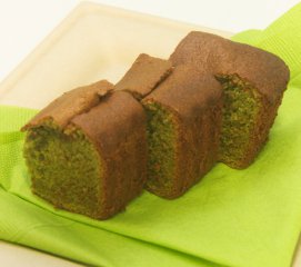 しっとりコクのある米粉カステラ