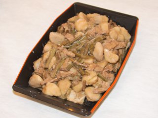 里芋とずいきの煮物