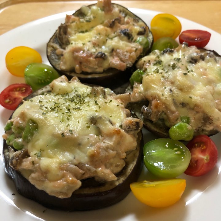 伝統野菜「吉川なす」の明太きのこ焼き