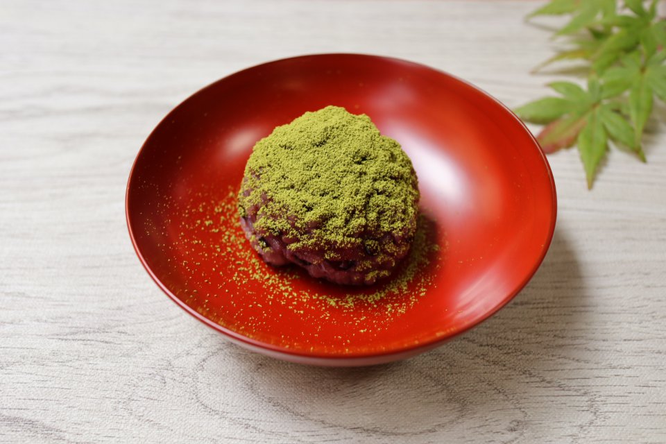 おはぎ　黒米抹茶