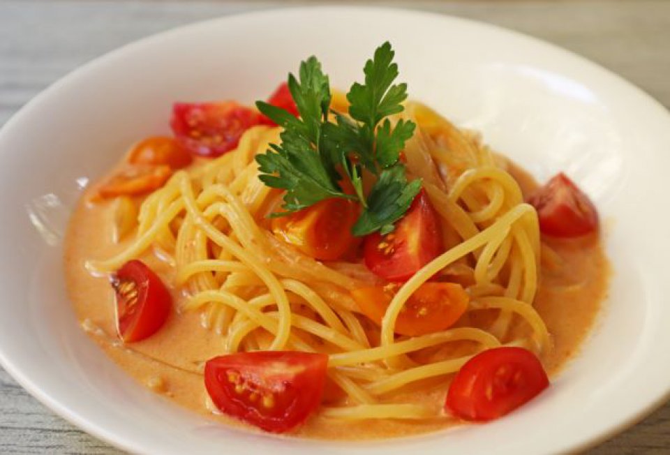 「ふくい甘えび」のトマトクリームパスタ