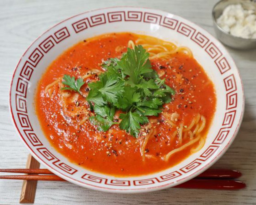 越のルビー　とまとラーメン