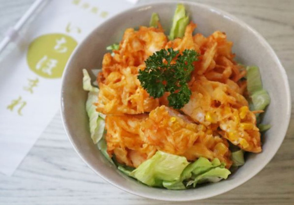 【いちほまれレシピ】　スイートコーンとふくい甘えびのかき揚げ丼