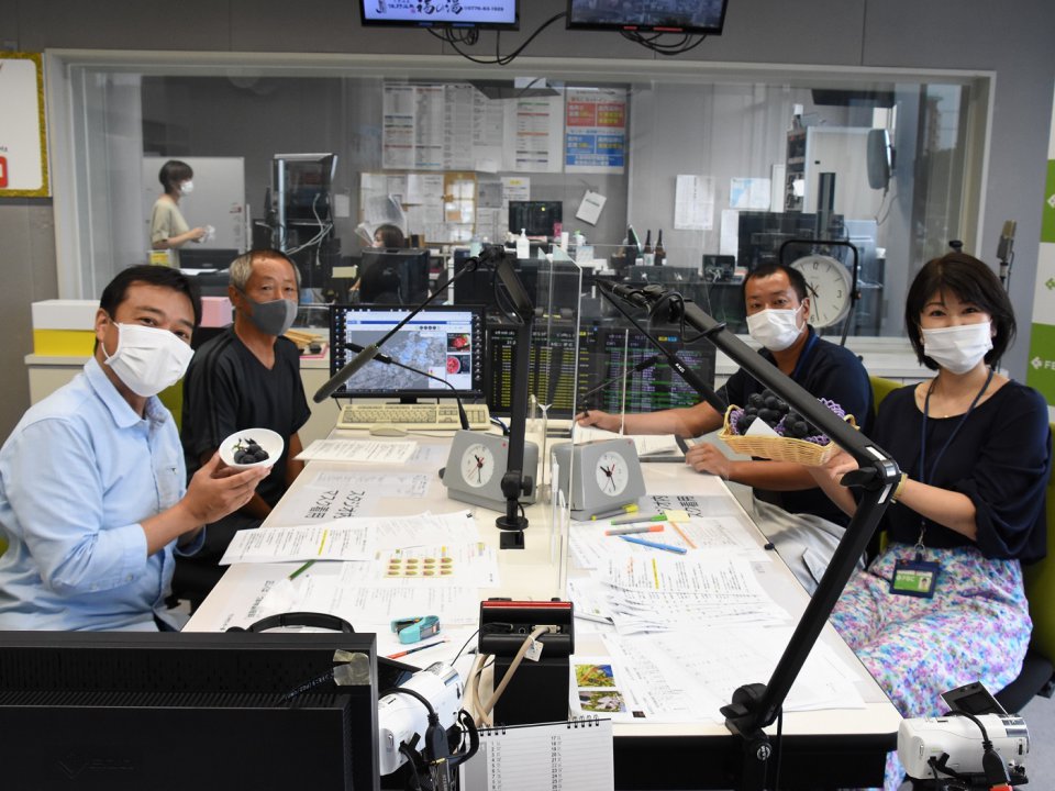 あぐラジ第９回目「葡萄」＆「家族を描こうコンクール」