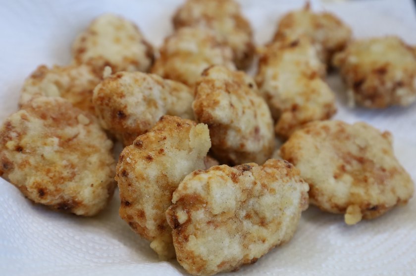 米粉を使って作ったチキンナゲット