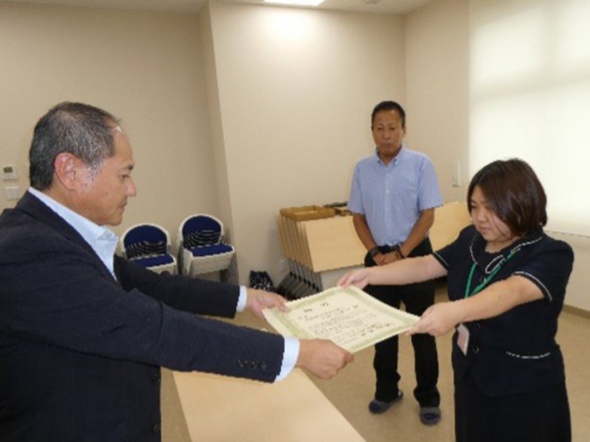 JA福井県片川常務より賞状を授与