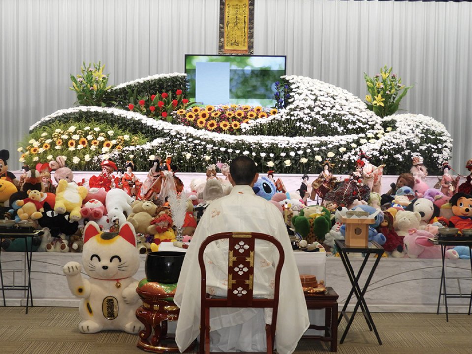 JA葬祭で人形供養祭