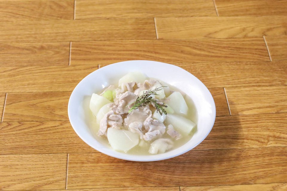 ほっとする味　こかぶのねぎ豚あん